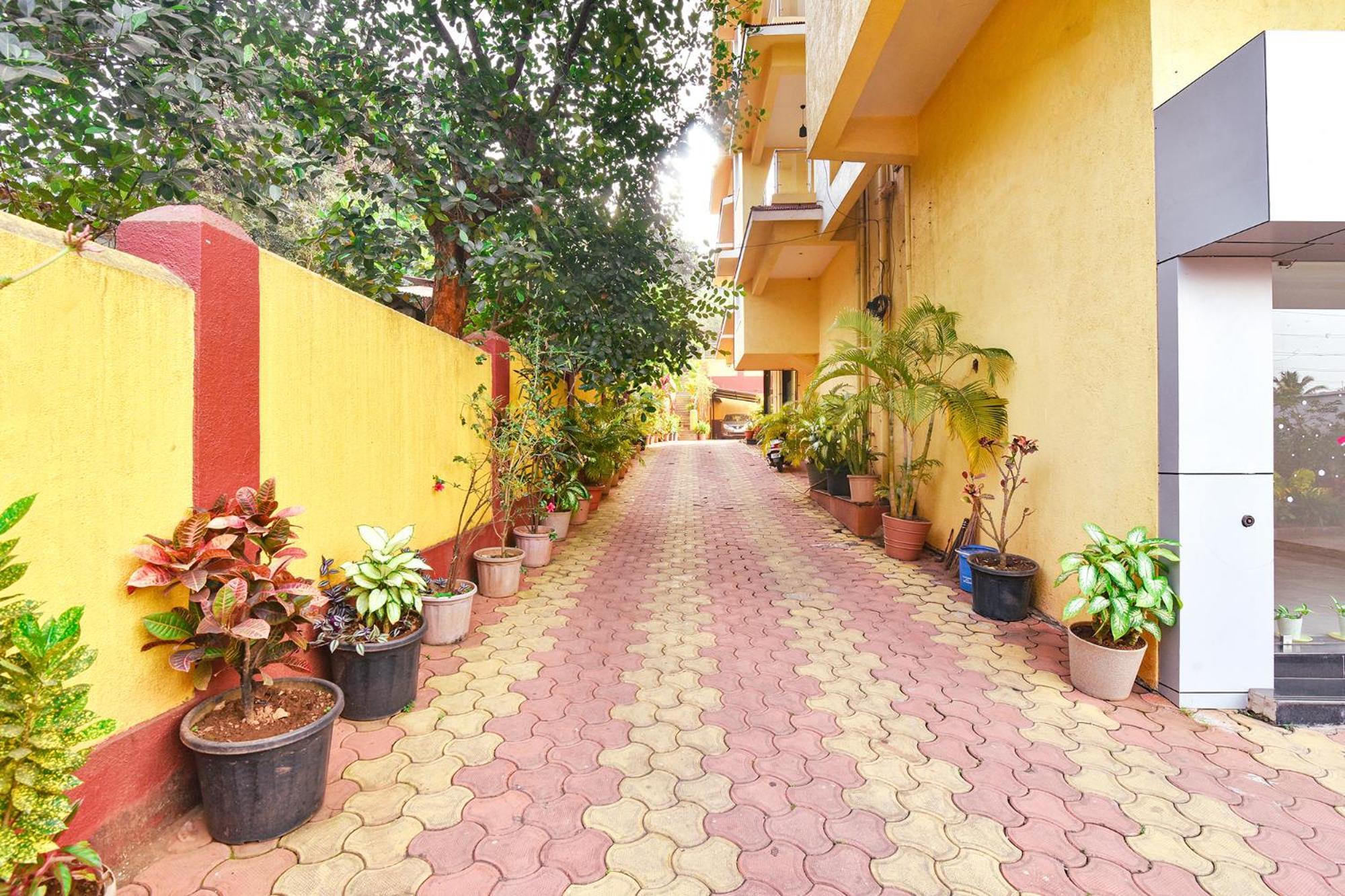 Fabhotel Prime Sai Swastik - Nr Candolim Beach Nerul  Exterior foto